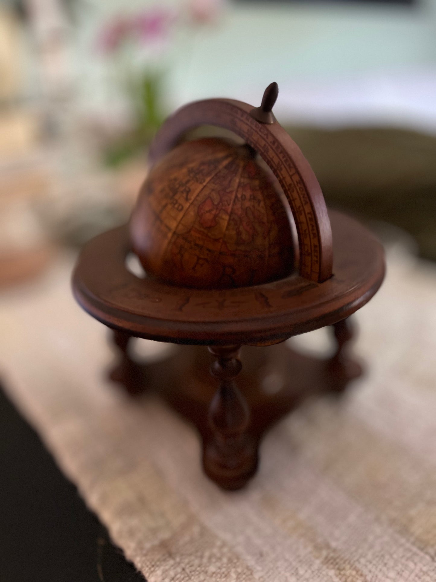 Vintage Old World, Zodiac Desk Globe - Made in Italy