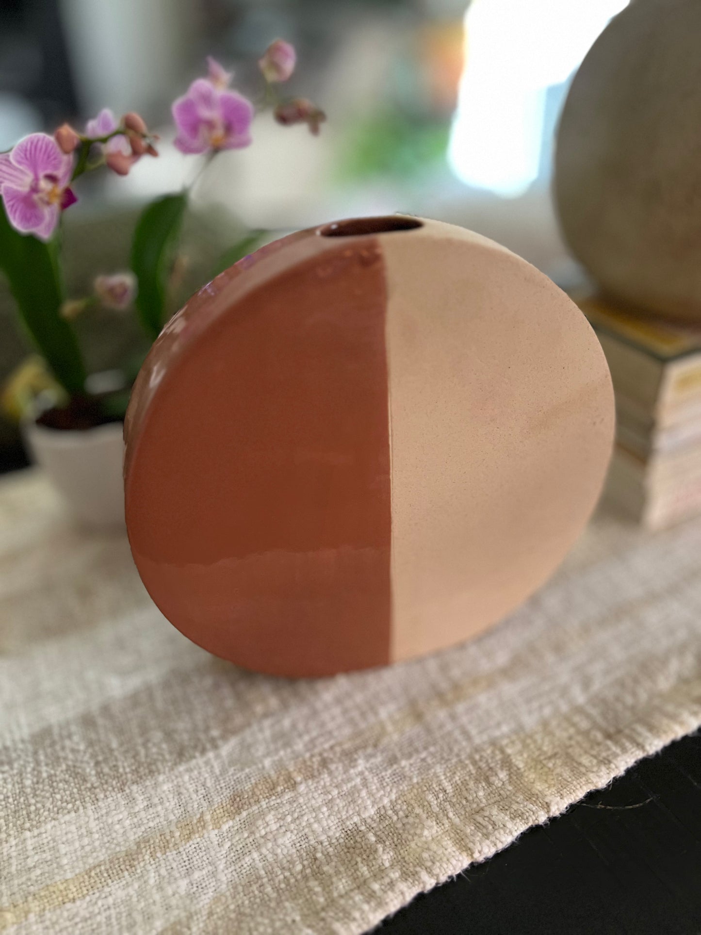 Modern Style Round Ceramic Vase